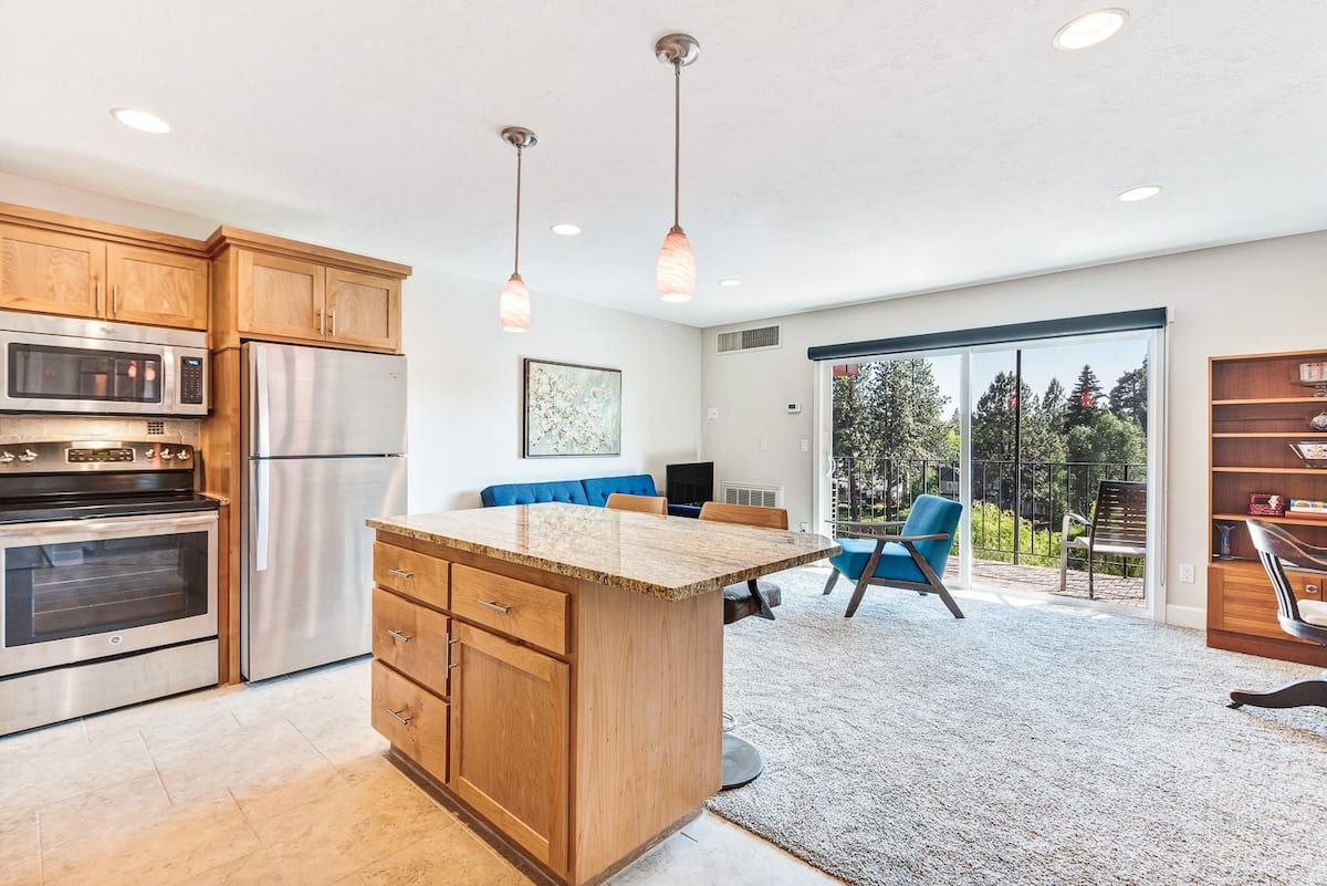 bend riverside unit for sale